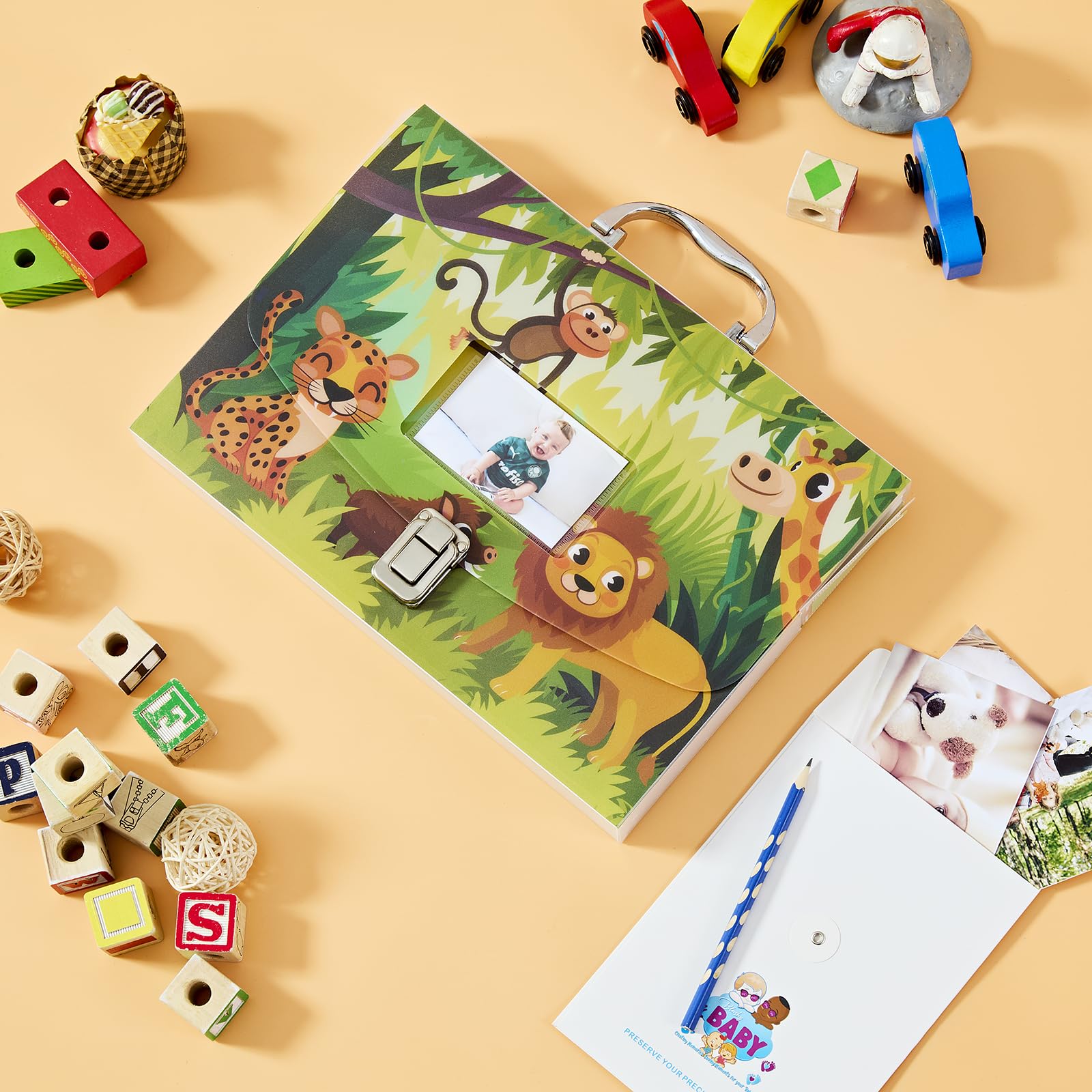 BLUSHY BABY color-coded pockets display organized documents for quick access.