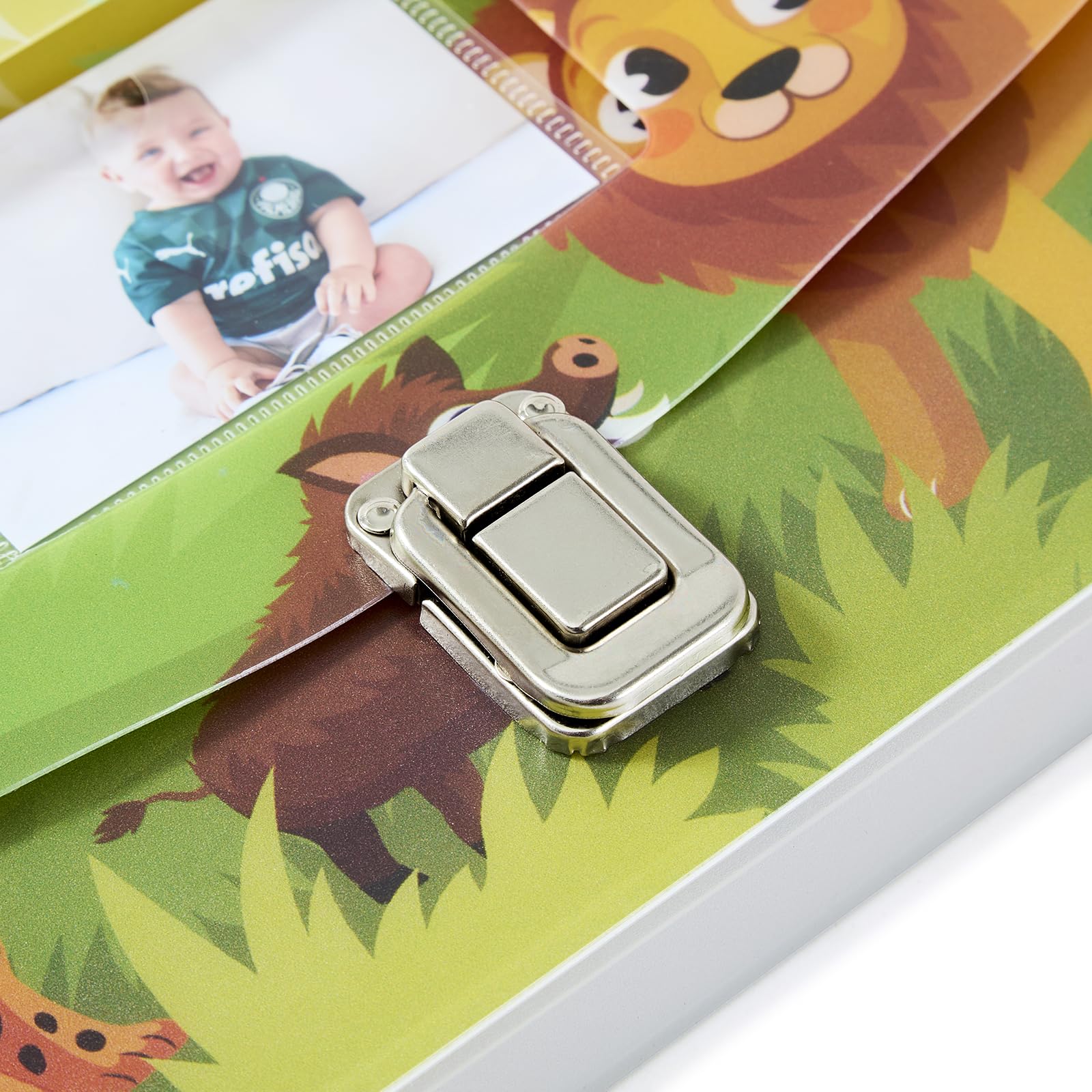 BLUSHY BABY photo slot supports quick ID with a 4x3 inch picture.