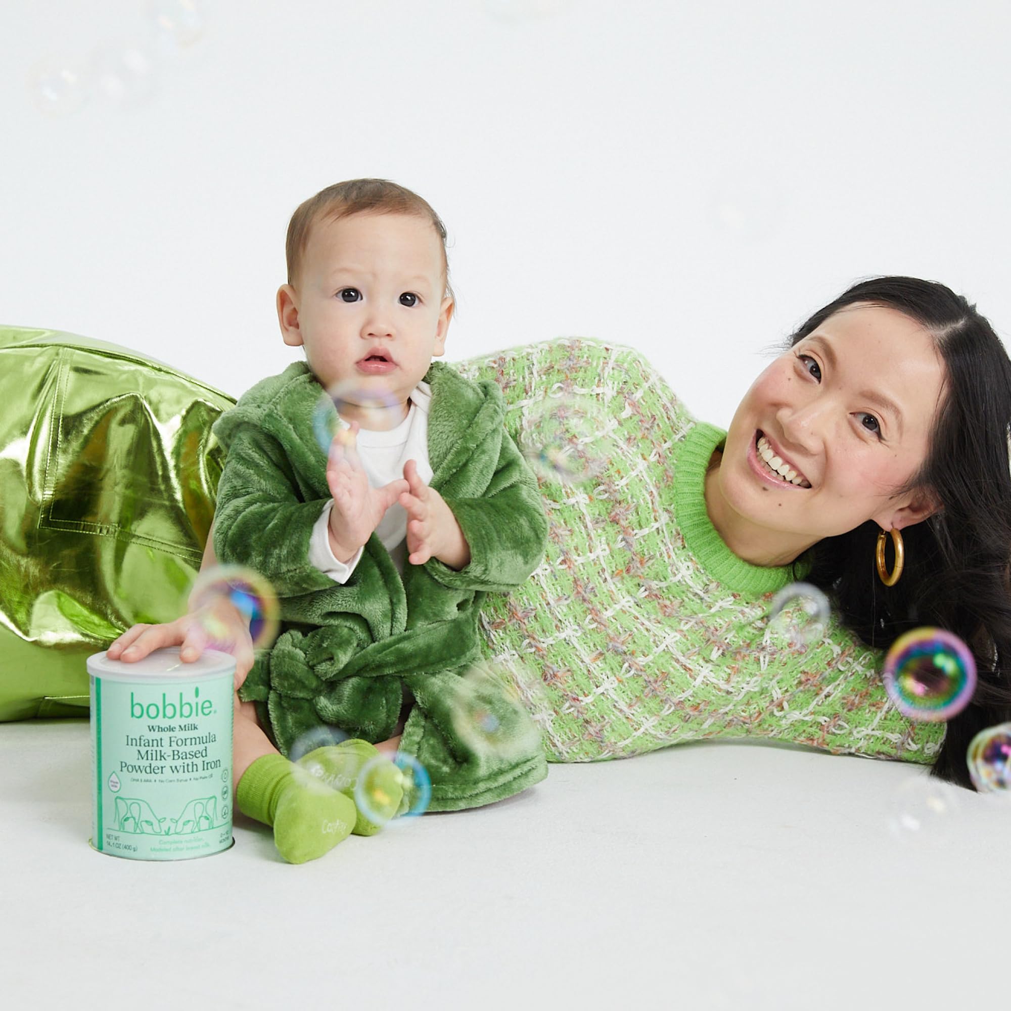 Bobbie infant nutrition chart highlighting essential vitamins and minerals.