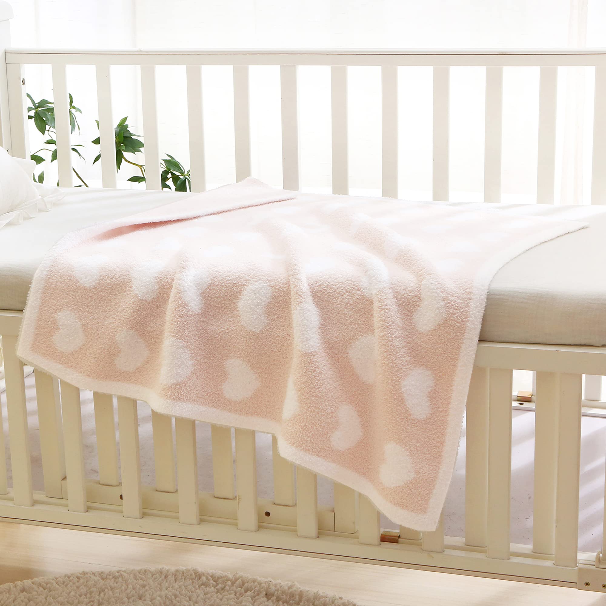 BOBOYOYO plush blanket moon design for night-time warmth.