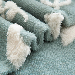 BORITAR 30x40 inch size ideal for cozy naps or travel.