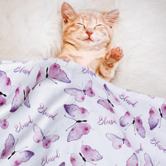 BORITAR butterfly-pattern print adds cheerful style for naps and cuddles.