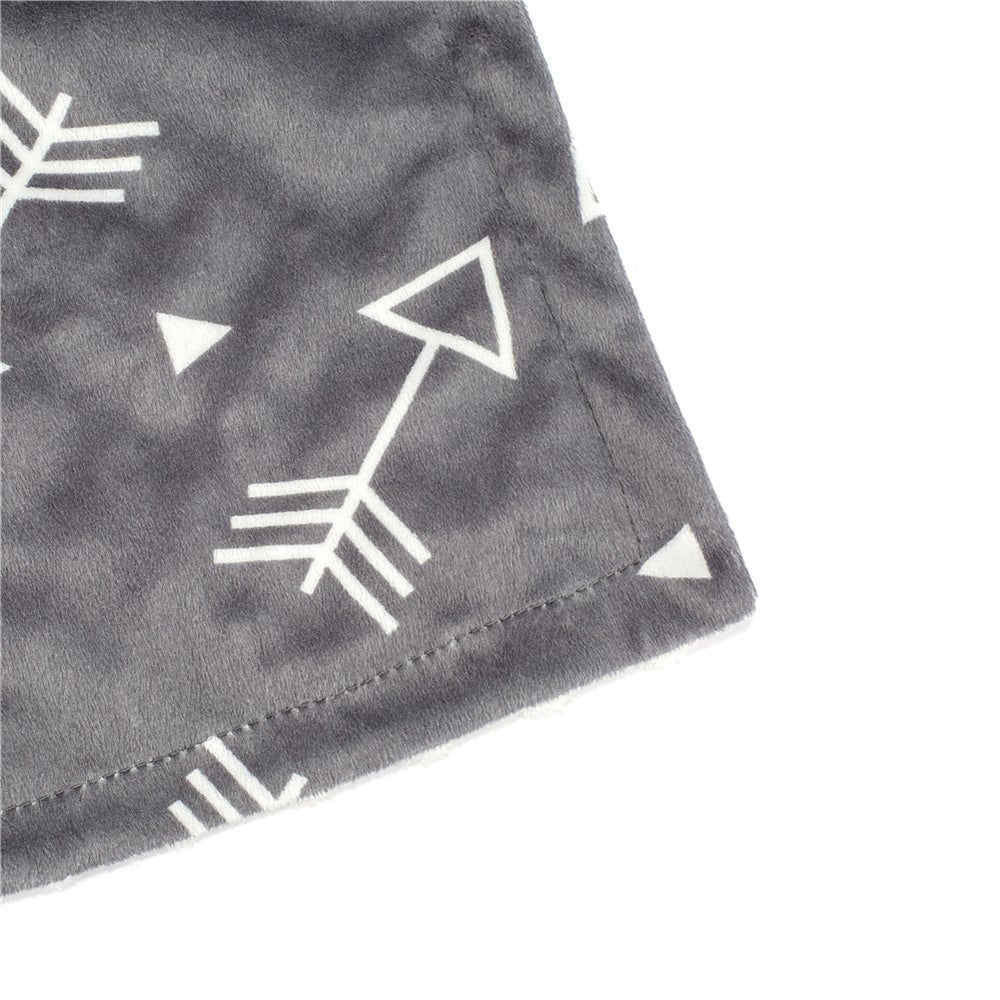 BORITAR baby blanket with dotted backing adds plush warmth