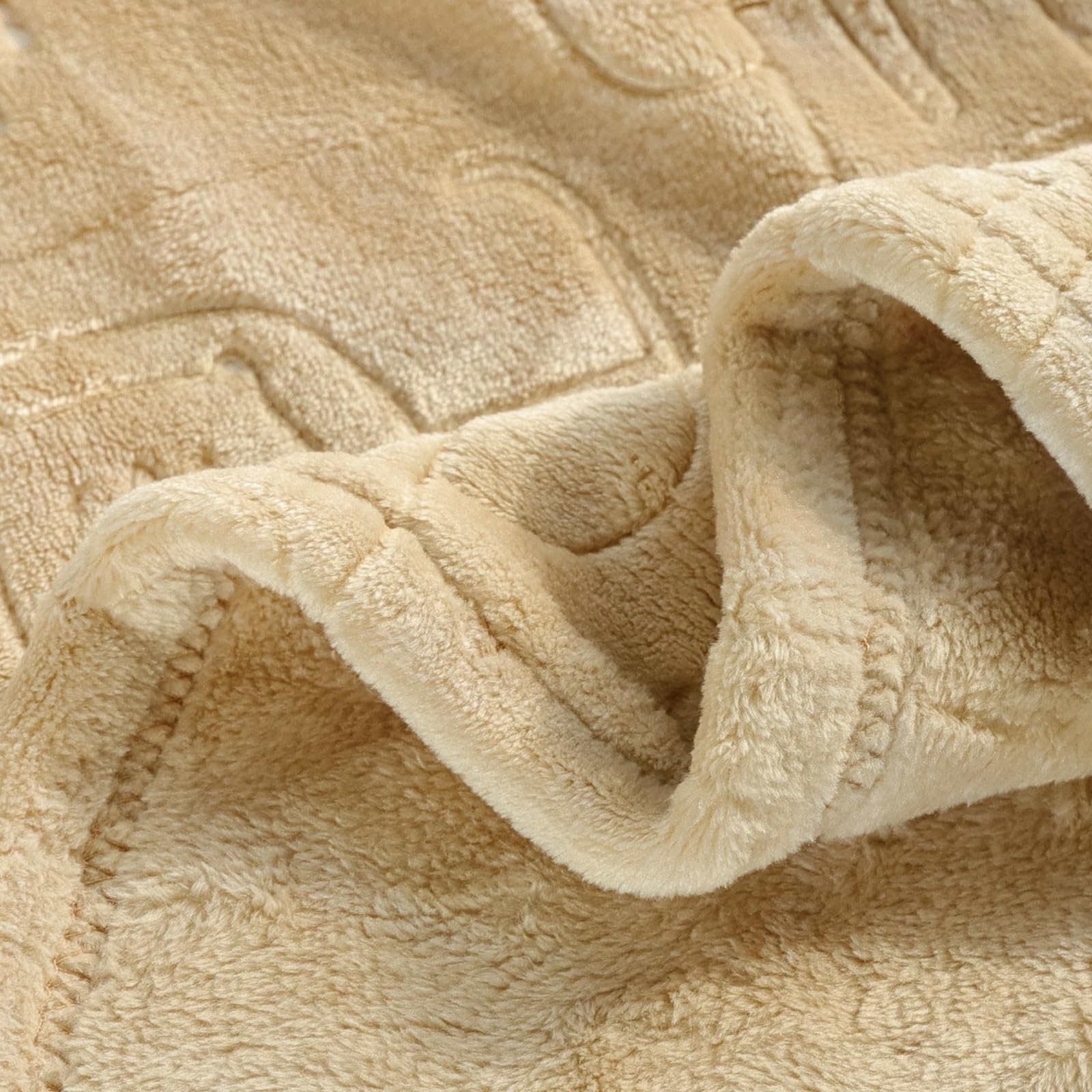 BORITAR khaki soft flannel blanket ready for car rides