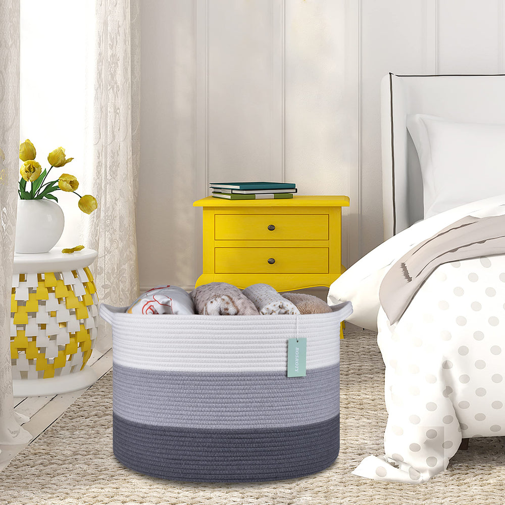 BOSROTY basket with sturdy handles ready for easy carrying.