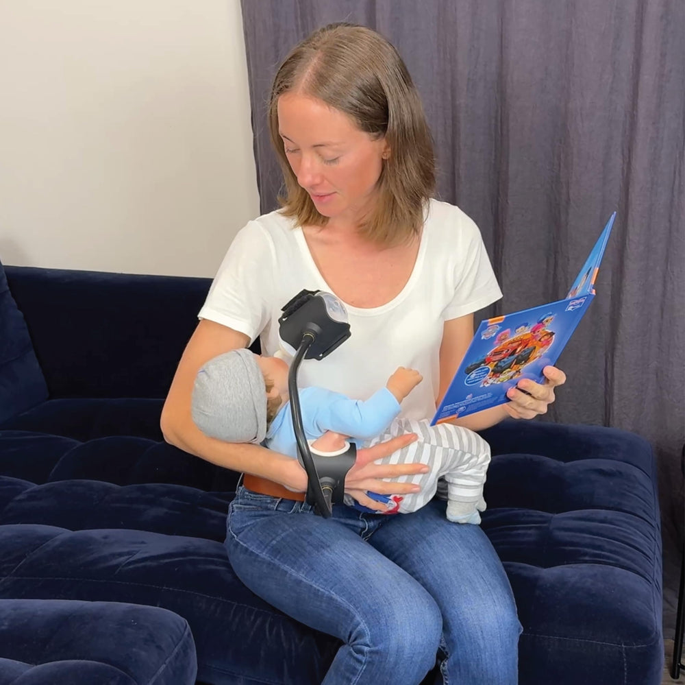 BOTTLESBUDDY left-right friendly design fits all caregivers.