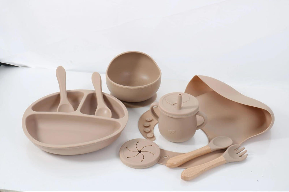 BPA-free silicone feeding set with suction bowl prevents spills for smoother mealtimes.