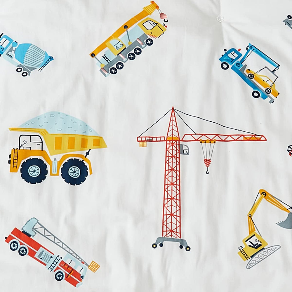 Brandream construction-truck crib sheet in blue white yellow red tones for vibrant nursery decor.