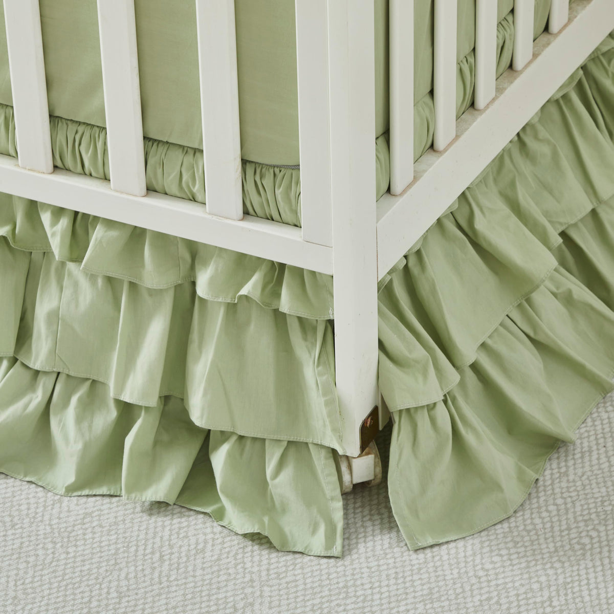 Brandream Crib Skirt triple-layer cotton close-up shows soft, breathable fabric.