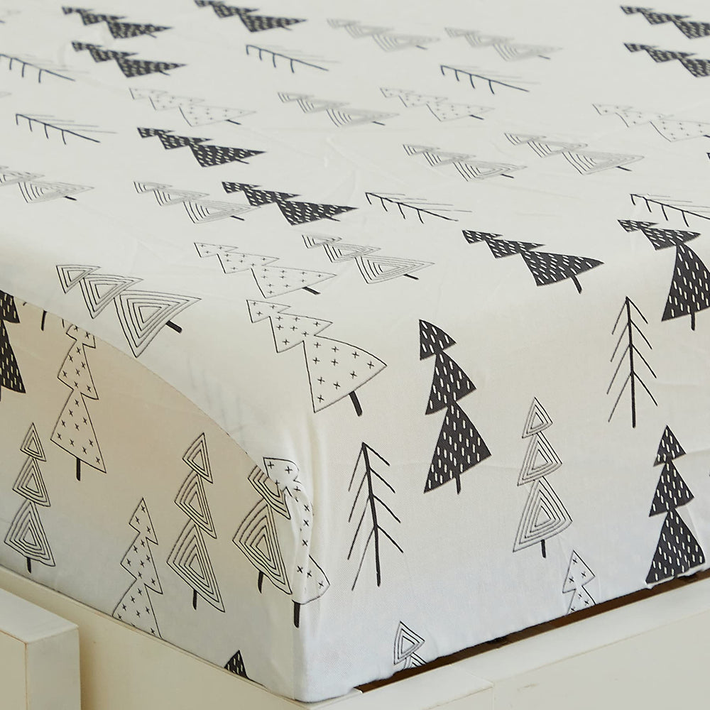 Brandream forest-arrow crib sheet with a snug, secure fit for standard cribs.