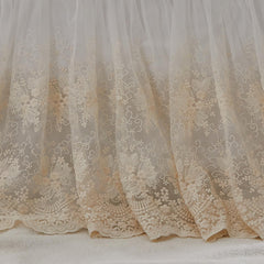 Brandream four-sided drop crib skirt ensures secure fit on standard cribs.