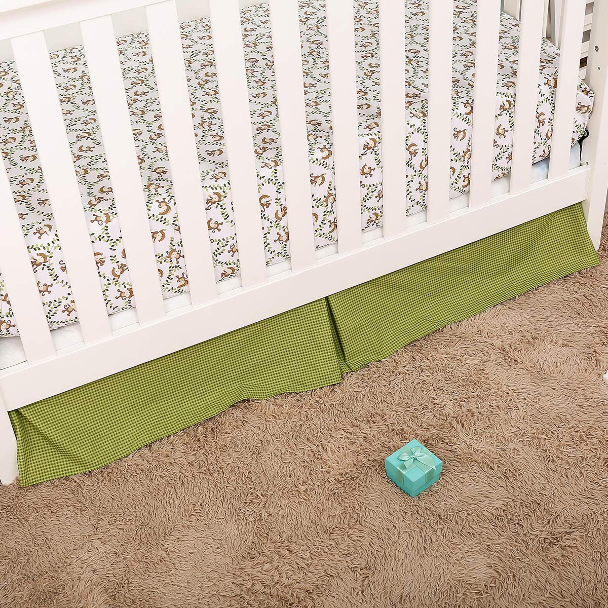 Brandream Jungle crib sheet made of 100% cotton for gentle baby skin.