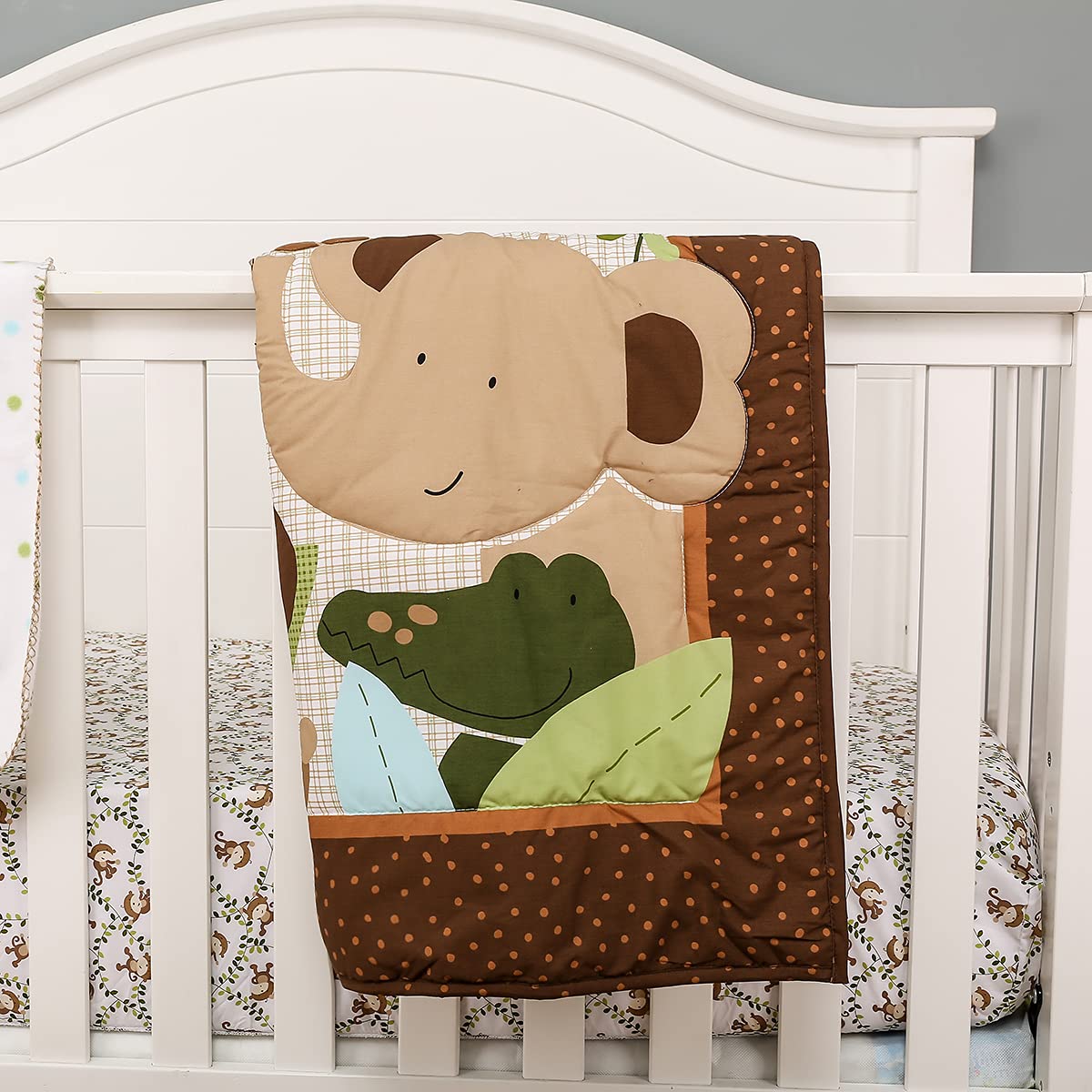 Brandream Jungle crib sheet designed to fit standard 28x52 mattresses securely.