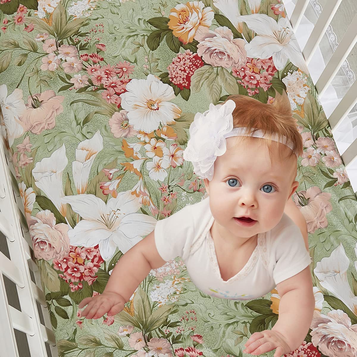 Brandream Lilium Rose Floral crib sheet setup—soft organic cotton for baby comfort.