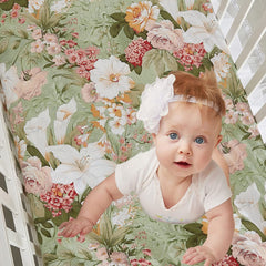 Brandream Lilium Rose Floral crib sheet setup—soft organic cotton for baby comfort.