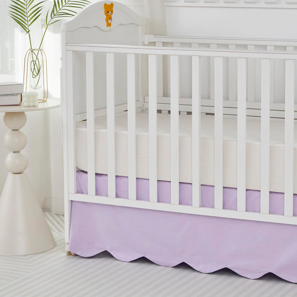 Brandream scalloped edge fabric detail emphasizes premium finish for nursery décor.