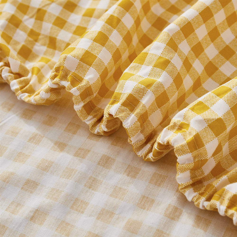 Brandream soft 100% cotton crib sheet close-up shows gentle texture for cozy sleep.