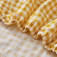 Brandream soft 100% cotton crib sheet close-up shows gentle texture for cozy sleep.