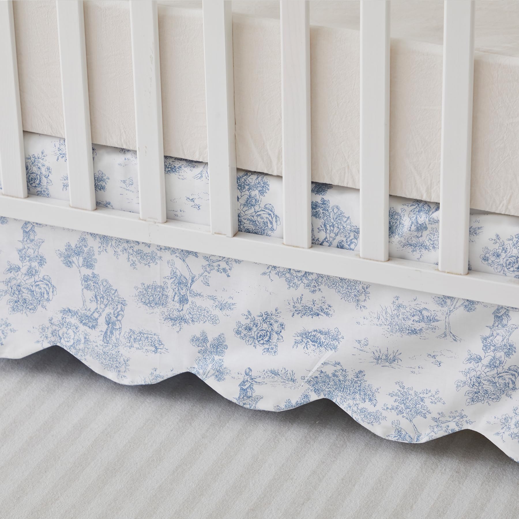 Brandream Toile Crib Skirt four-sided design keeps the base tidy.