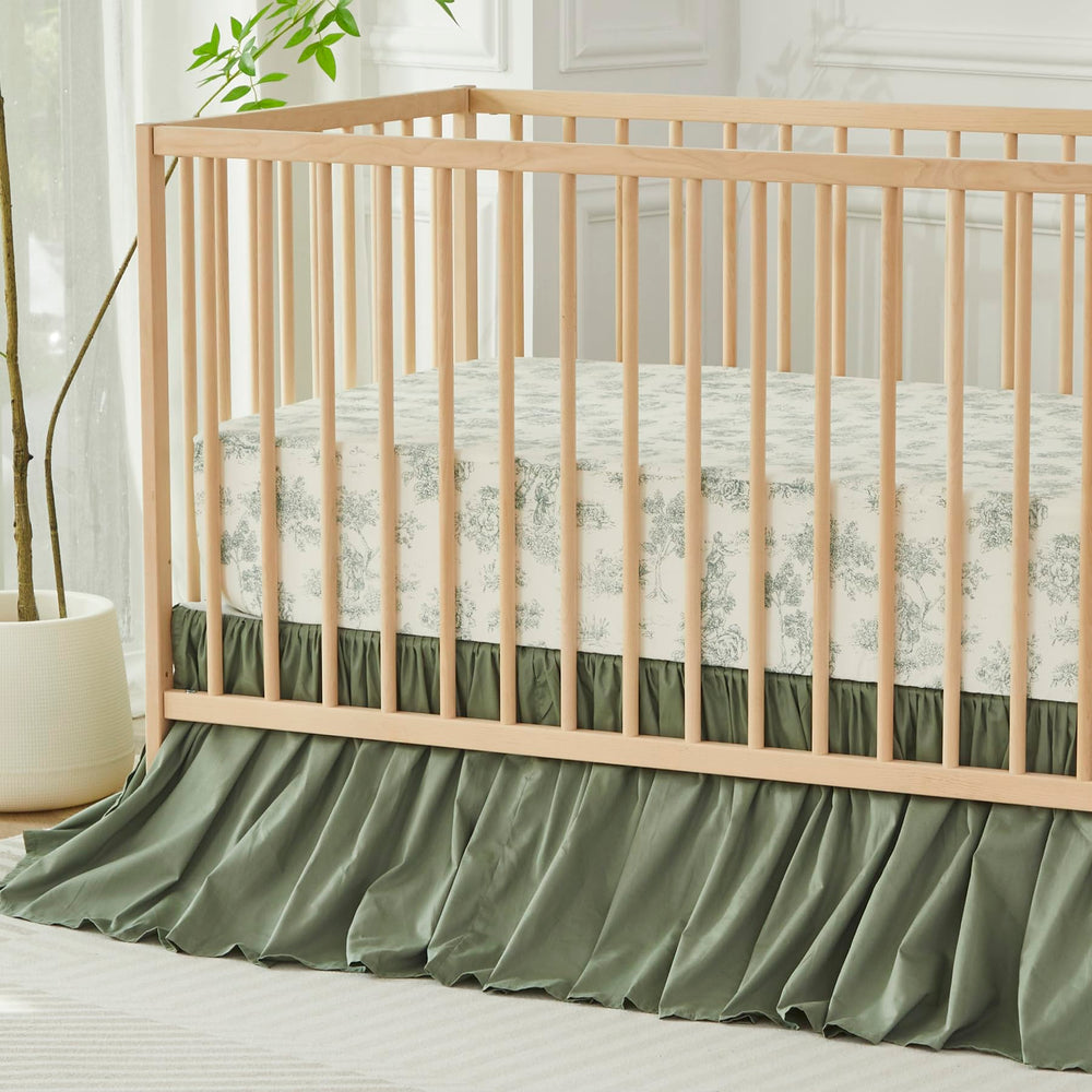 Brandream Toile fitted sheet complements the set with a coordinated look.
