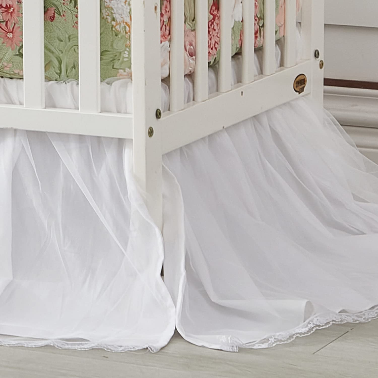 Brandream white ballerina lace bed skirt close-up demonstrates split-corner fit