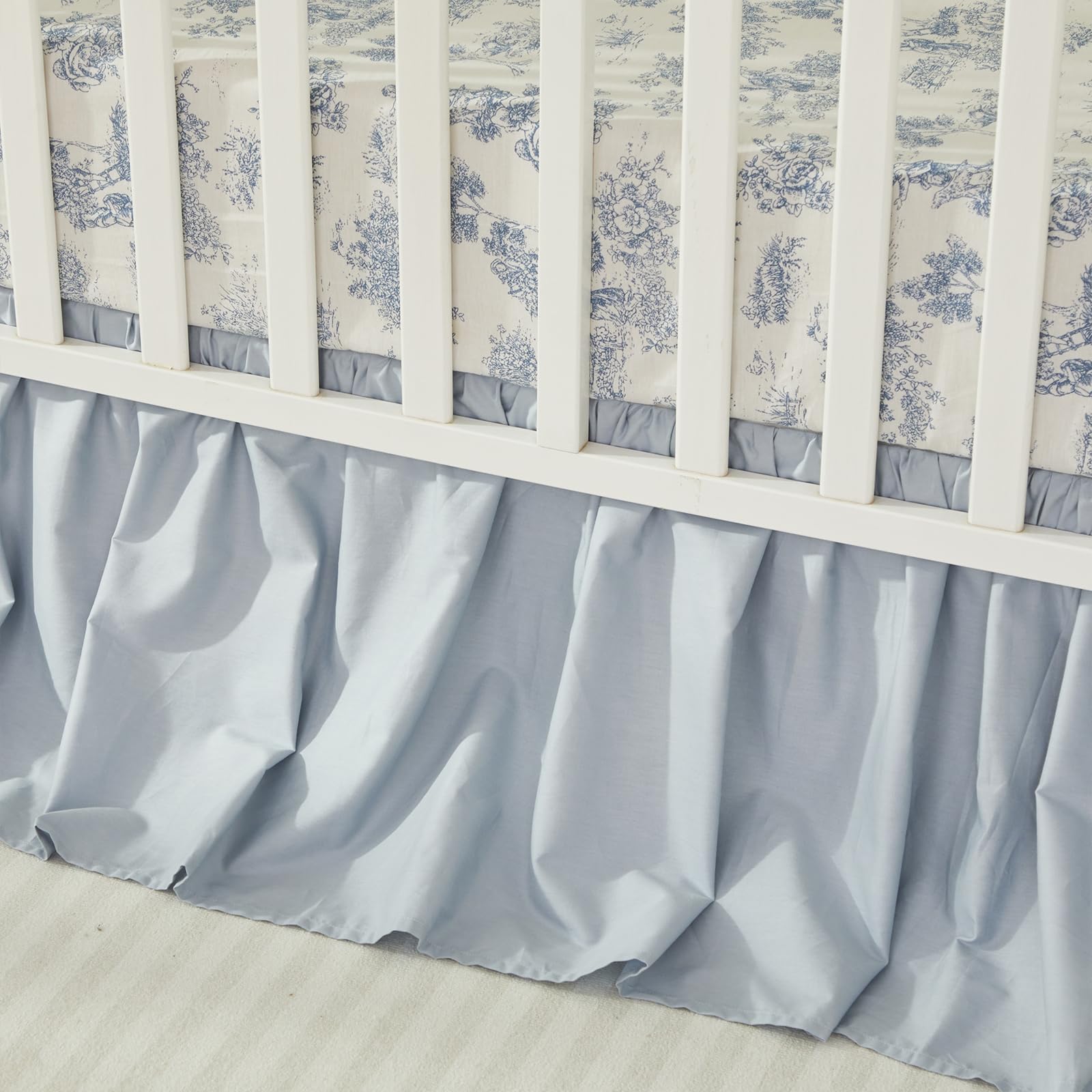 Brandream Toile crib sheet close-up emphasizes breathable cotton finish for daily use.