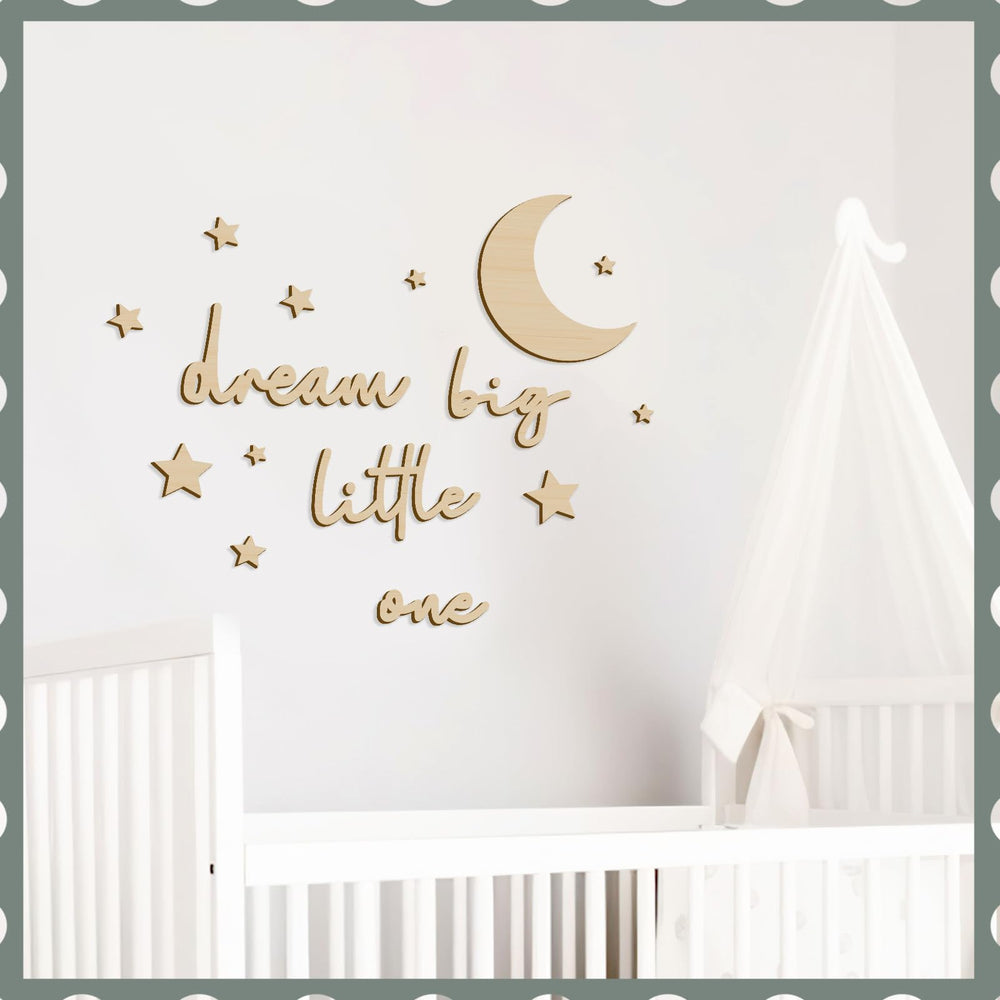 Briwooody star large 8.5 cm provides bold accents in a kid's room