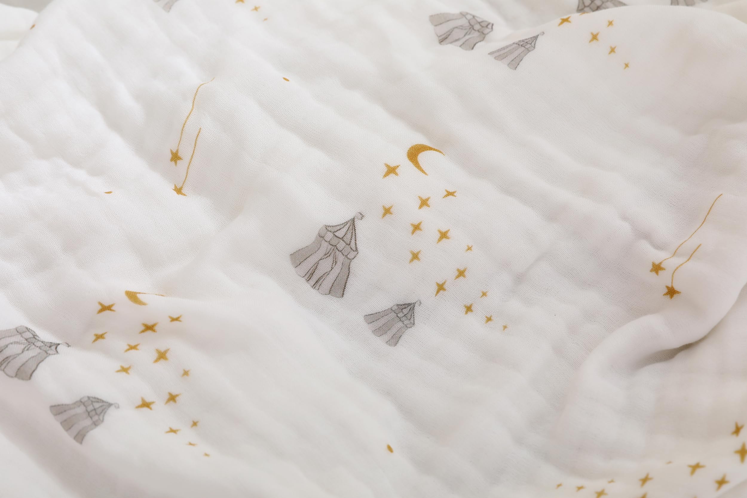 Brnabiou muslin blanket featuring tent design, lightweight for outdoor strolls.
