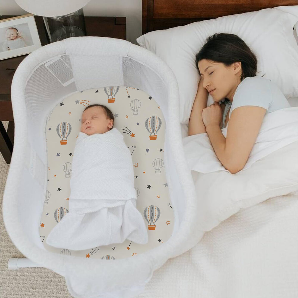 BROLEX easy-care bassinet sheets; machine washable and quick-drying.