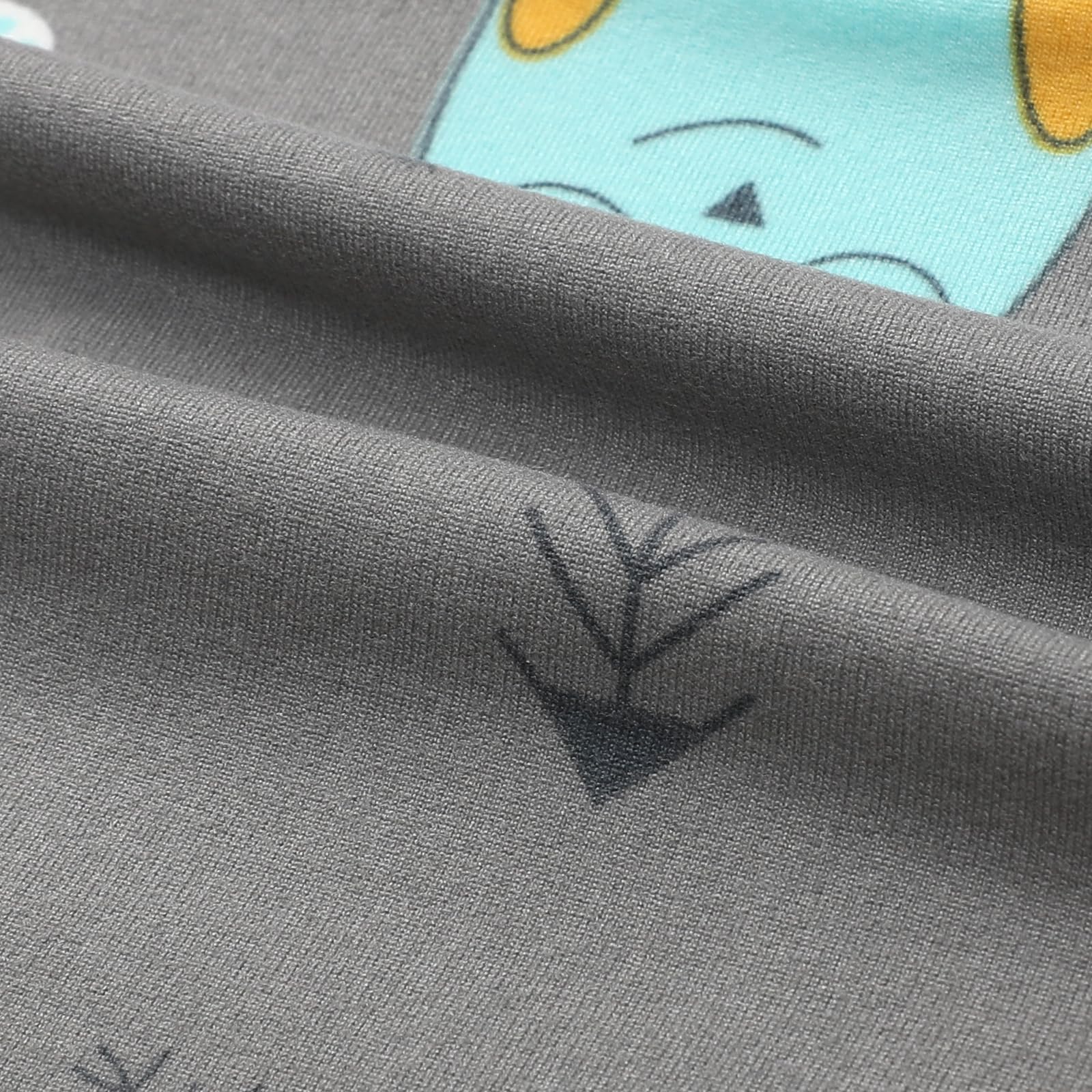 BROLEX pillow cover suitable for tummy time and feeding sessions.
