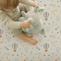 BROLEX stretch-fitted sheets; secure elastic edges for stable placement.