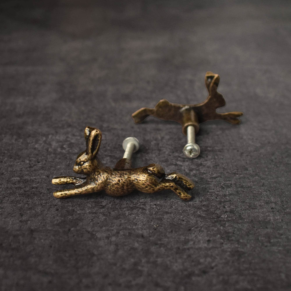 BROOK AND BIRCH rabbit knob wood-grain closeup showing rust-free finish.
