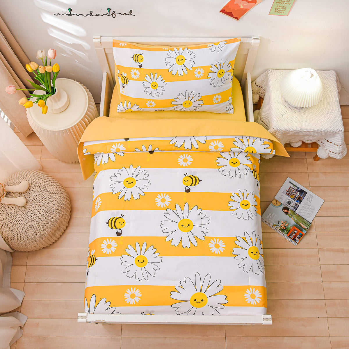 Btargot 4-piece toddler bedding with colorful bees and flowers for a cozy bedtime.