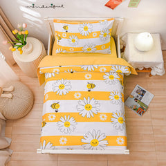 Btargot 4-piece toddler bedding with colorful bees and flowers for a cozy bedtime.
