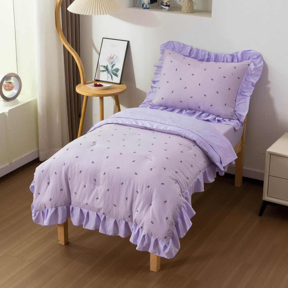 Btargot toddler ruffle bedding set pillowcase displays gentle, breathable material for restful sleep.