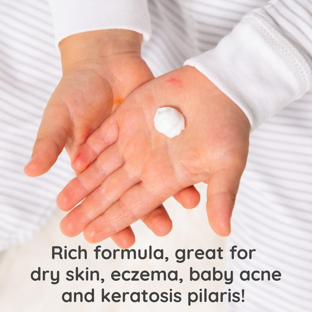 Bubbsi lotion ingredients coconut oil and shea butter highlighted for nourishing skin