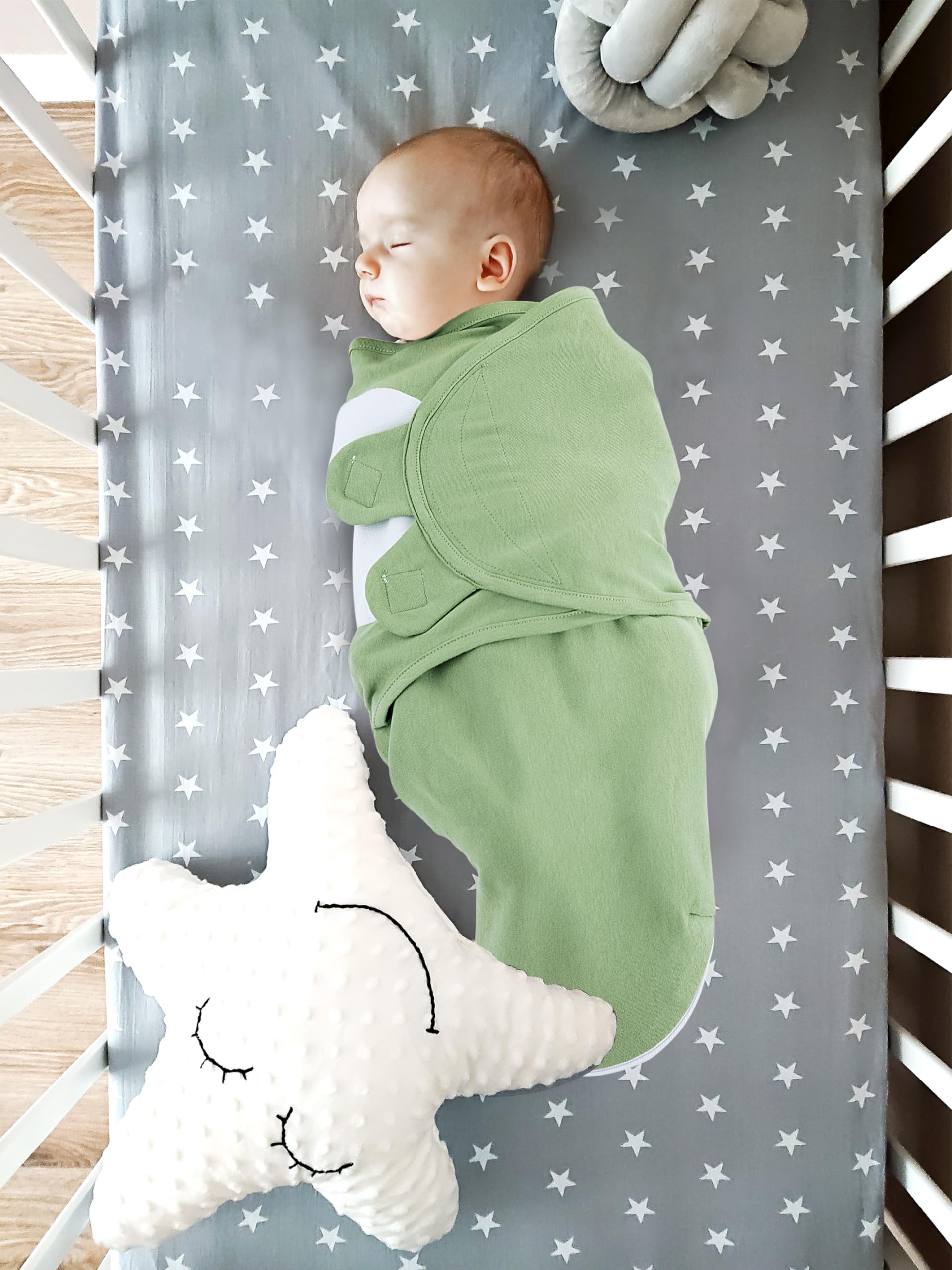 Soft interior Bublo Baby swaddle protecting delicate skin during diaper changes