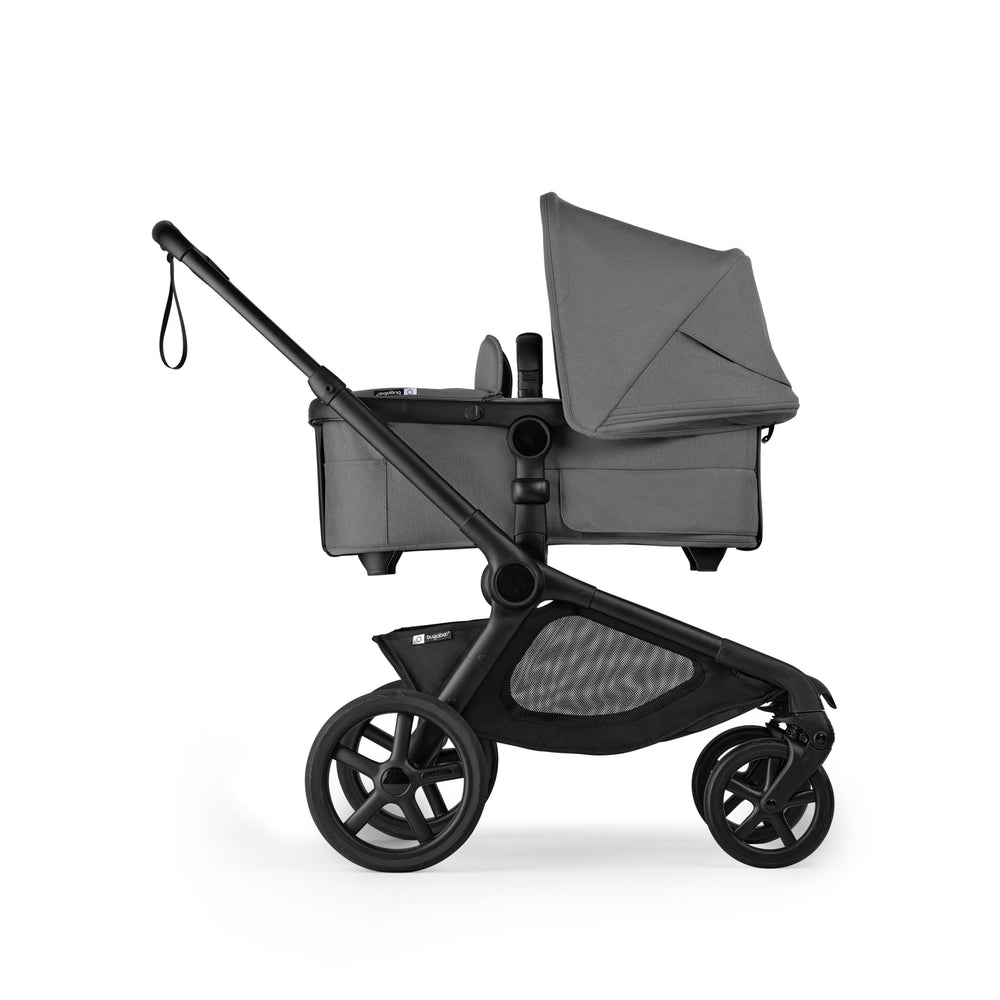 Bugaboo Kangaroo wheeled board compatibility expands riding options.