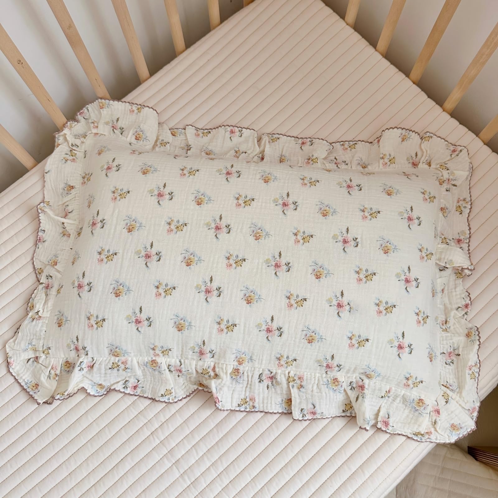 BuLuTu azalea flowers pillowcase offers breathable, skin-friendly comfort for toddlers.