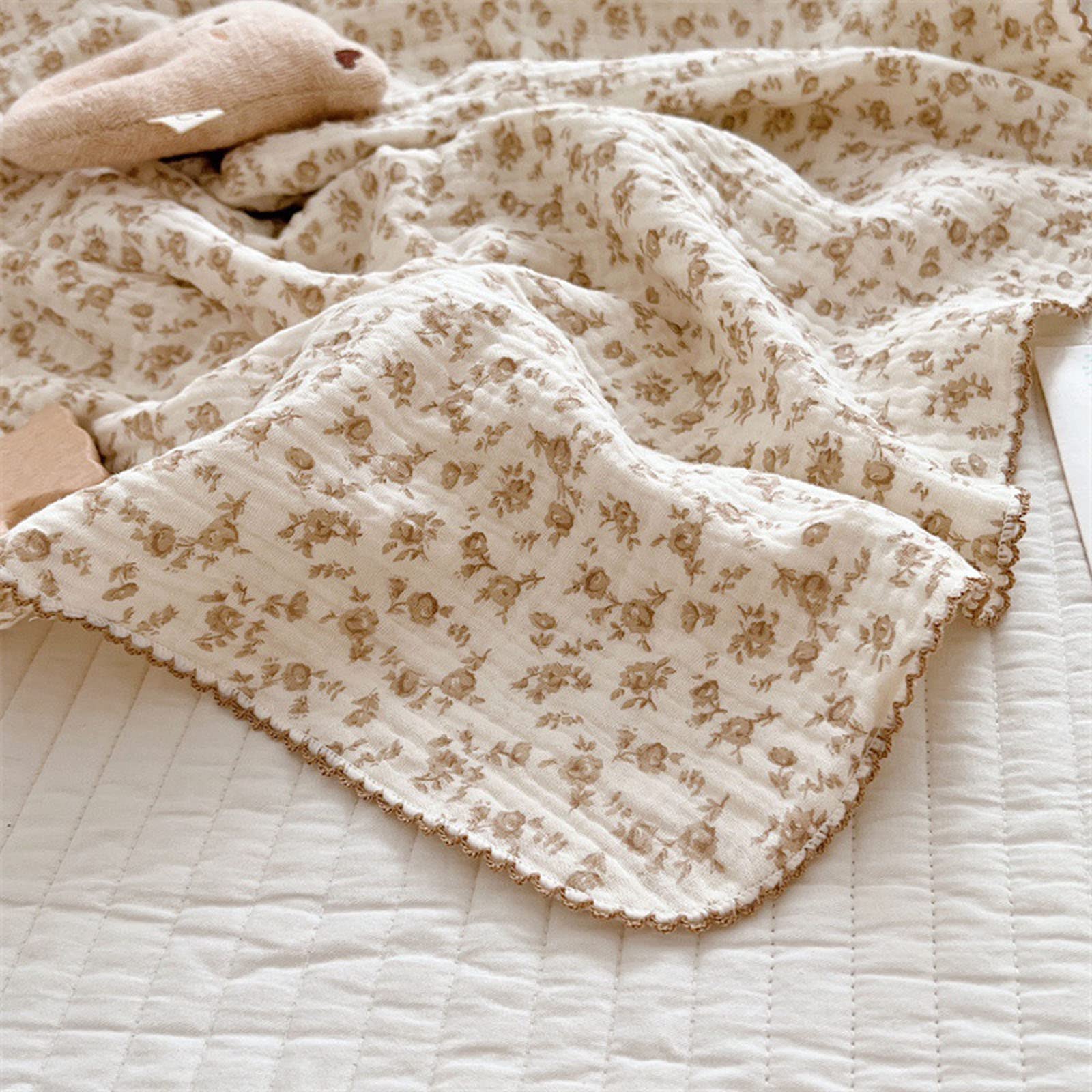 BuLuTu gender-neutral blanket suits girls and boys in nursery