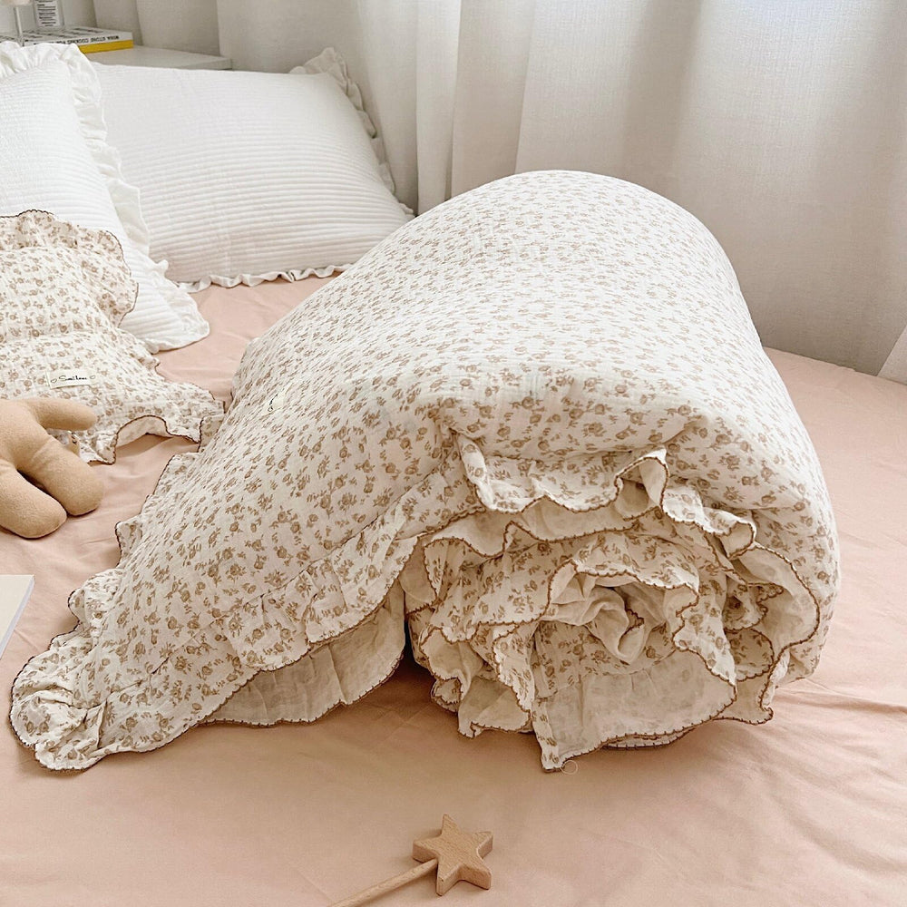 BuLuTu giftable bedding ideal for baby showers or birthdays.