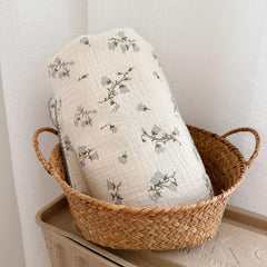 BuLuTu large muslin blanket with hyacinth pattern for nursery decor