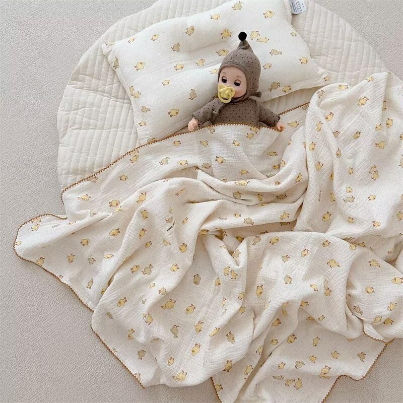 BuLuTu machine-wash friendly muslin blanket for easy care after spills.