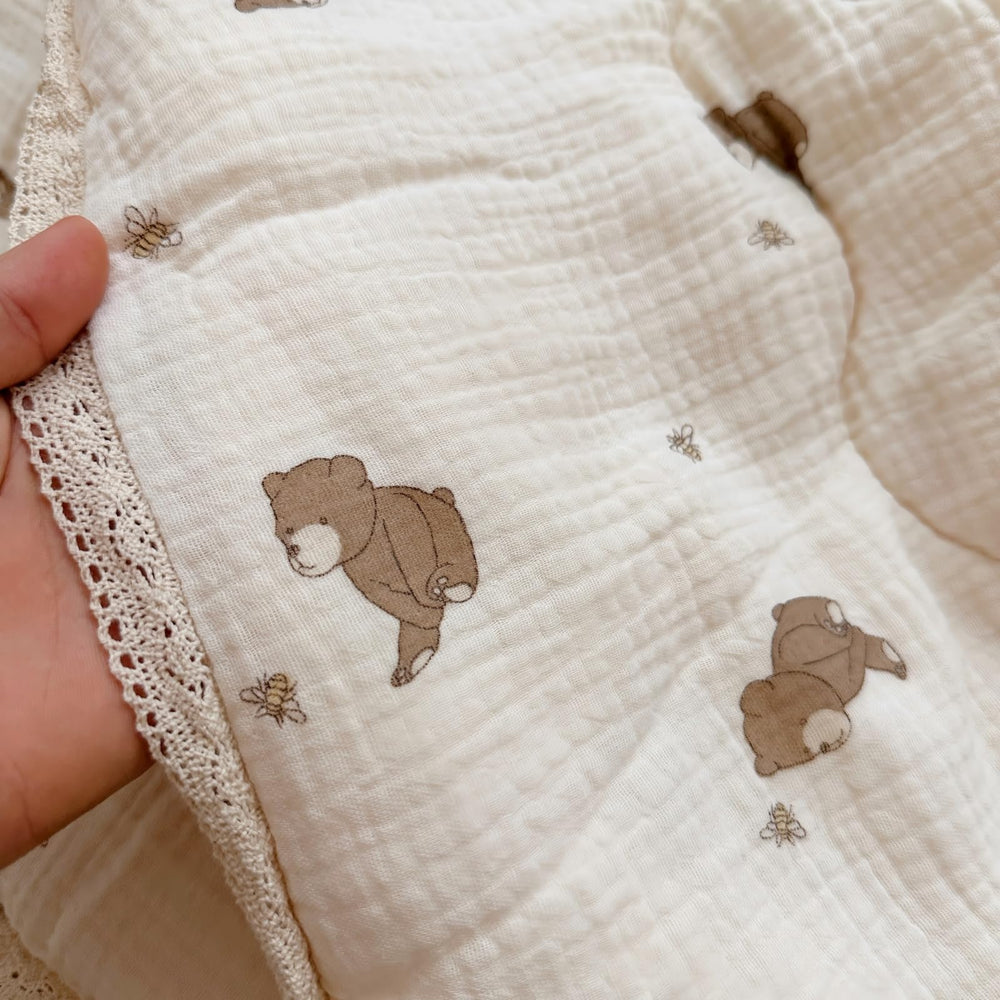 BuLuTu machine washable design simplifies after-play cleanup.