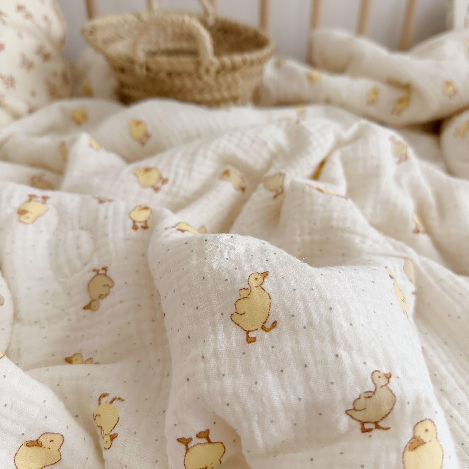 BuLuTu pillowcase is machine washable for easy care.