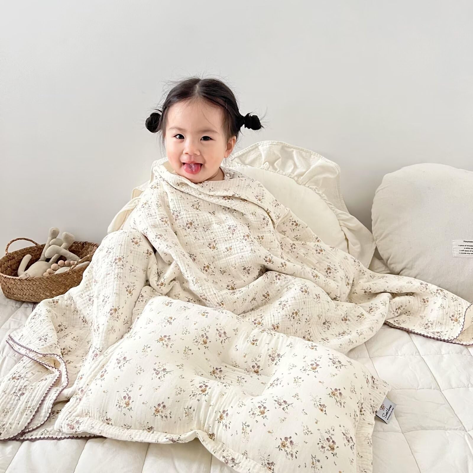 BuLuTu muslin blanket 47x51 inches for ample space and multi-use comfort.