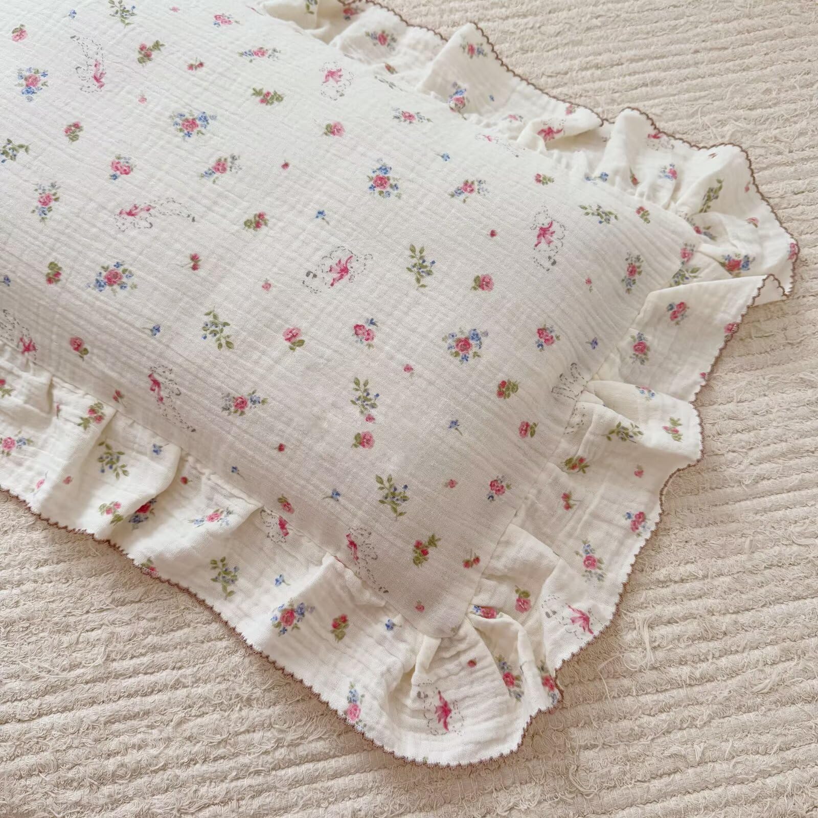 BuLuTu 20x26 standard pillowcase keeps pillow in place with secure envelope closure.