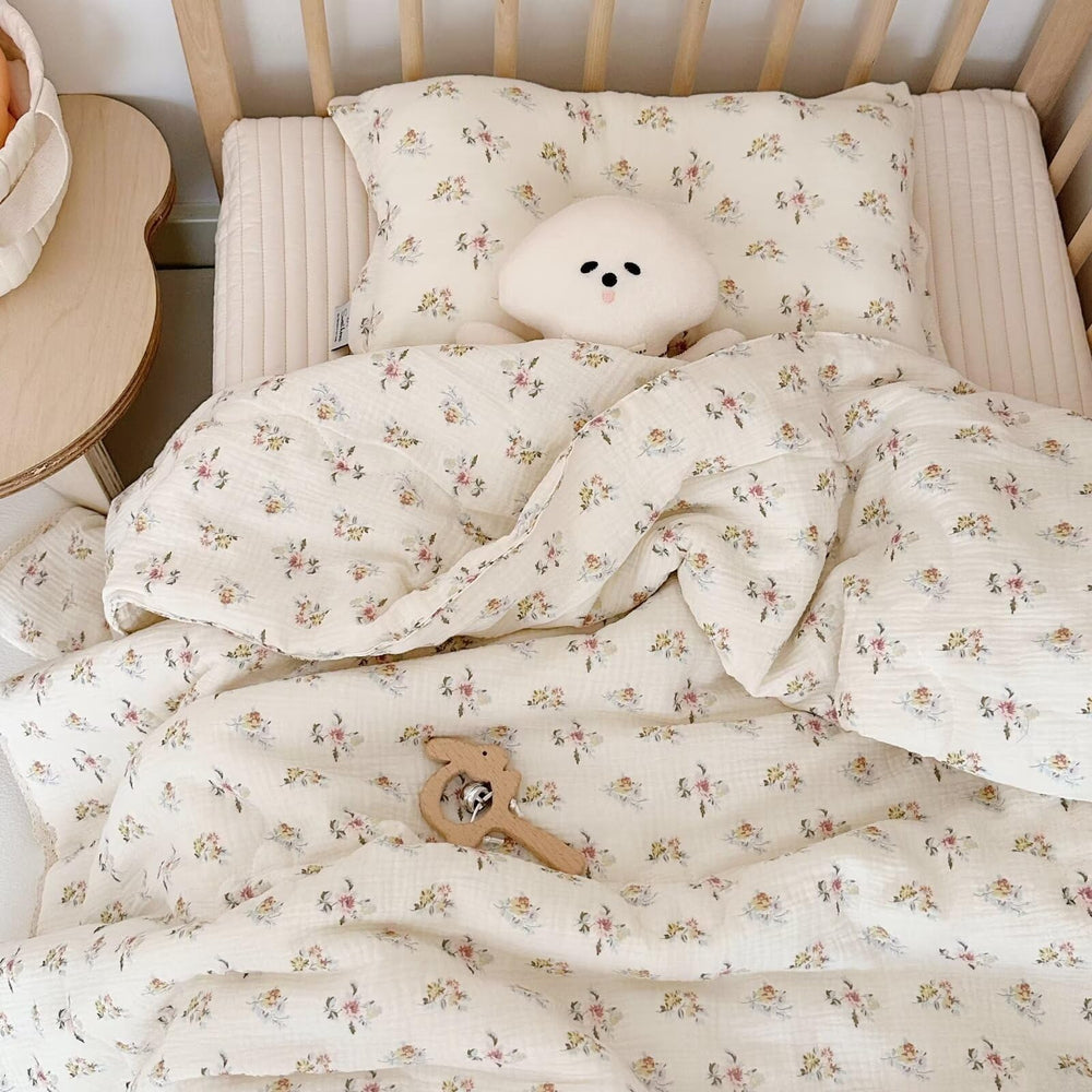 BuLuTu muslin nursery blanket offers soft-touch comfort for cozy nights.