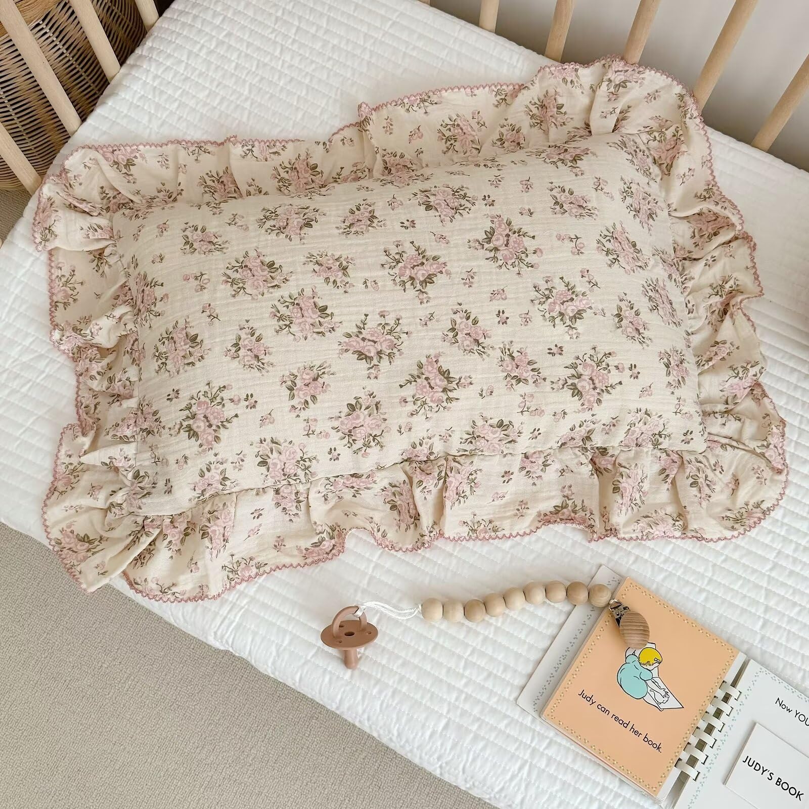 BuLuTu pink floral muslin toddler pillowcase with breathable soft fabric for comfort.