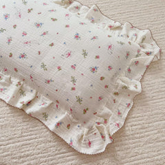 BuLuTu envelope-closure pillowcase keeps pillow secure during naps.